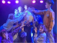 Brzydkie Kaczątko czyli Kaczka Dziwaczka